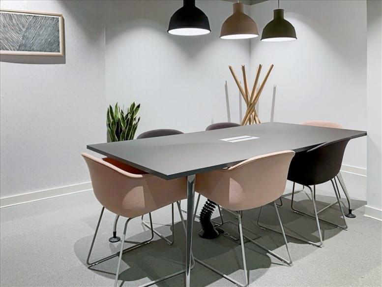 Image of an office at 30 Moorgate, Central London EC2R 6DA