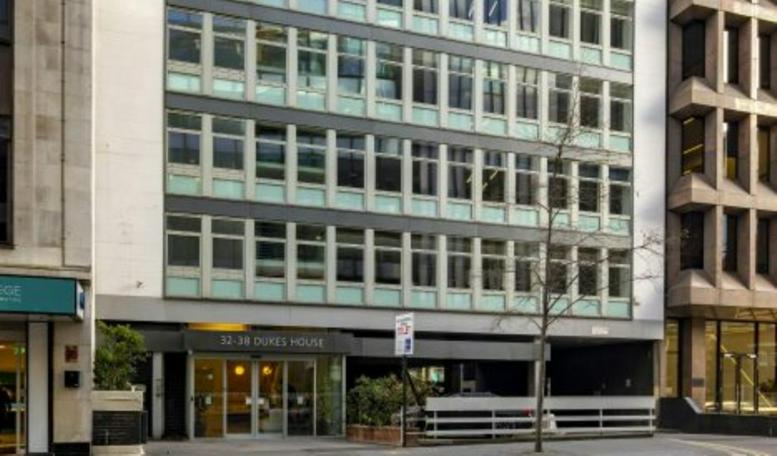 Photo of an office at 32-38 Dukes Place, City Of London EC3A 7LP