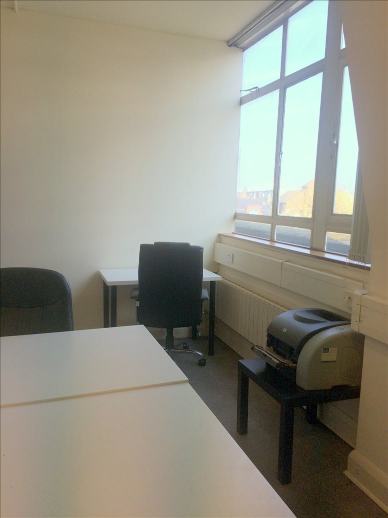 Photo of an office at 329-339 Putney Bridge Road SW15 2PG