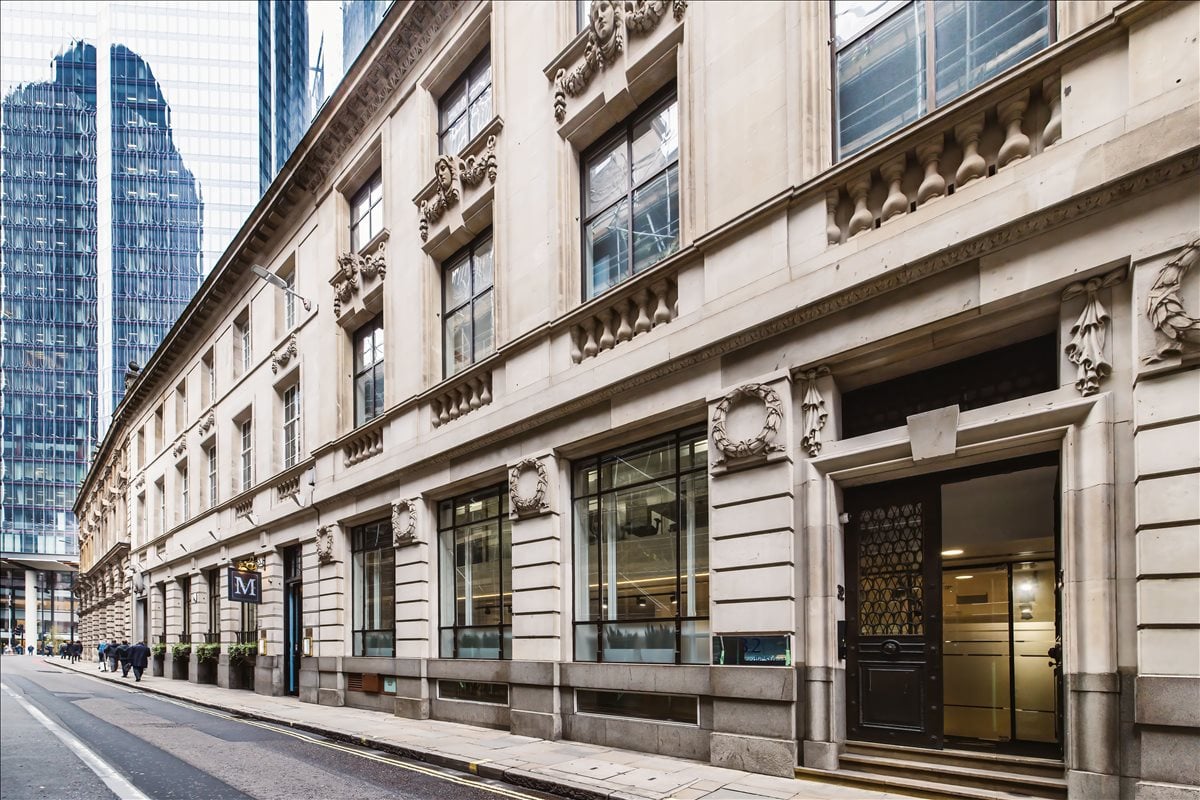 Bank office space at 32 Threadneedle Street EC2R 8AY