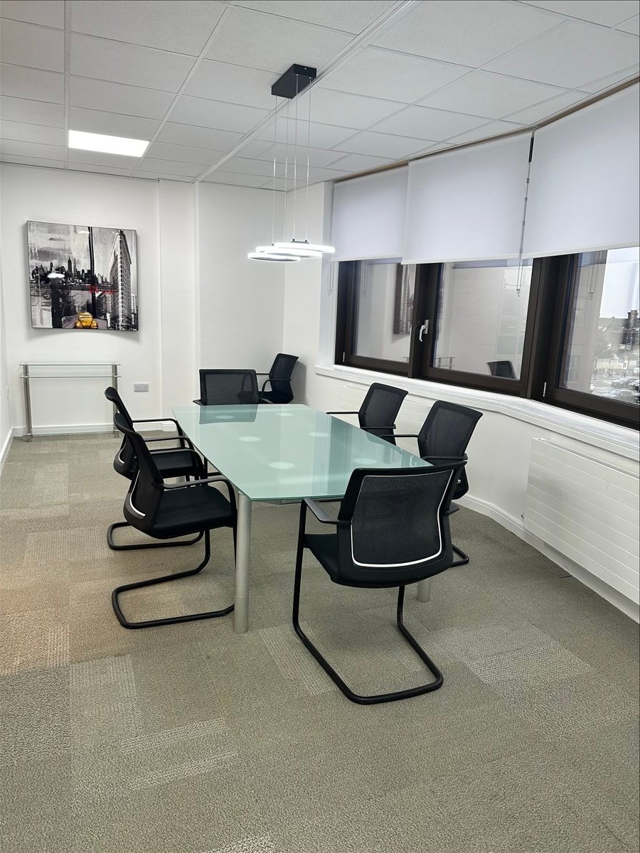 Photo of an office at 33-41 Victoria Avenue, Suite 28, Thamesgate House SS2 6BB
