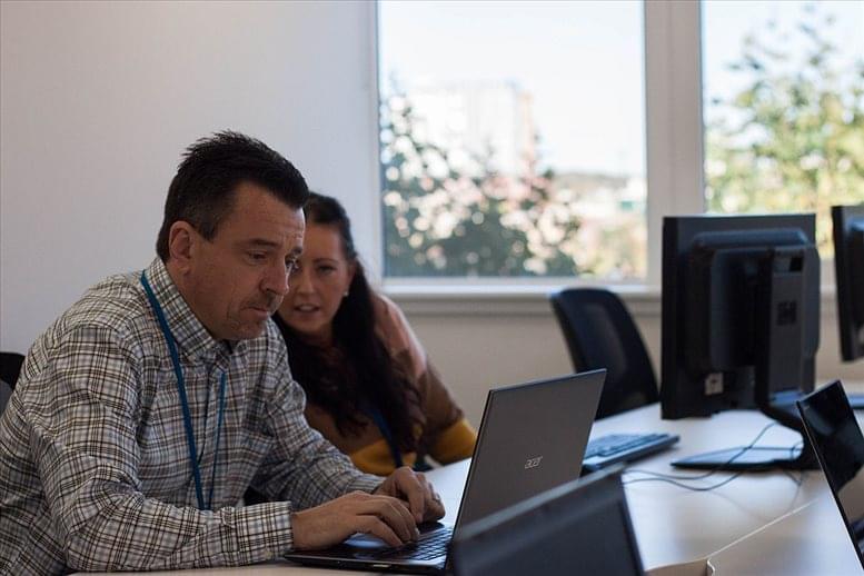 Image of the workspace at 333 Edgware Road NW9 6TD