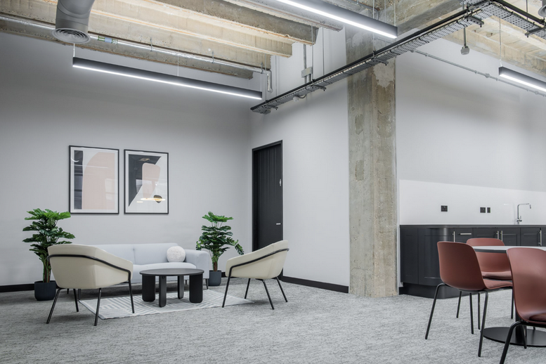 Photo of an office at 338-346, Goswell Road EC1V 7LQ