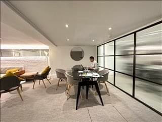 Photo of an office at 338 City Road EC1V 2PY