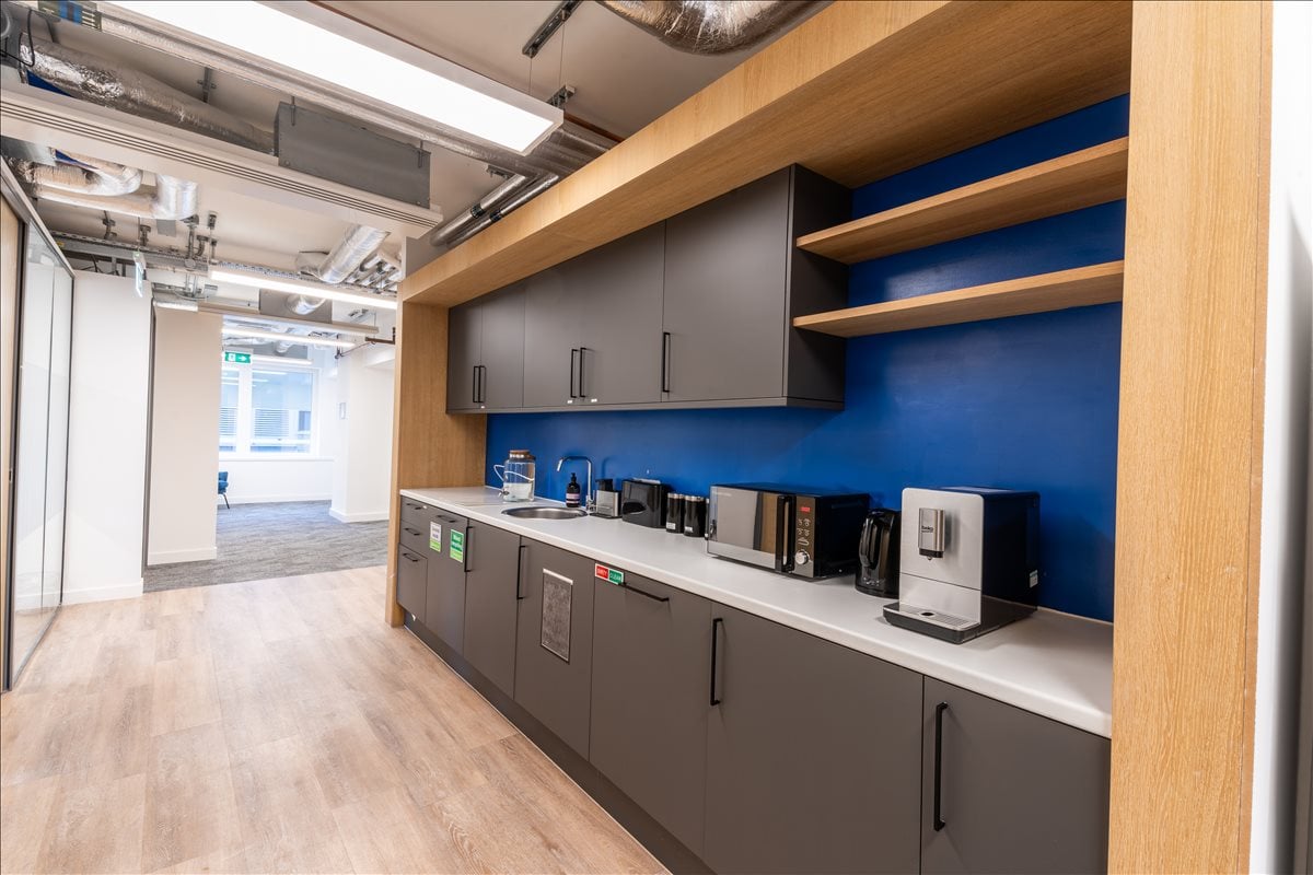 Image of an office at 33 Cavendish Square W1G 0PW
