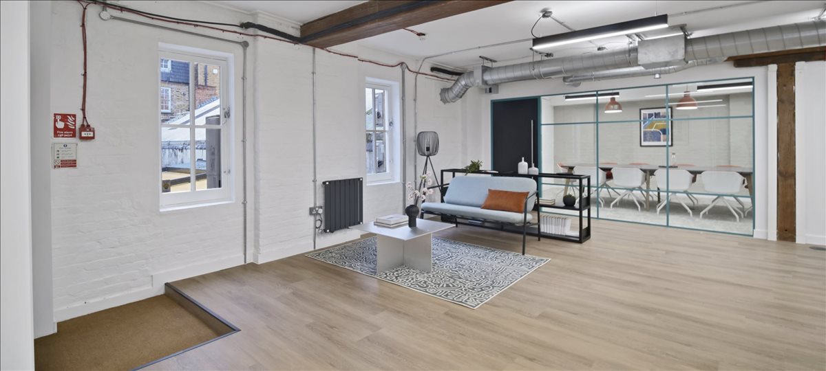 Image of the workspace at 33 Cavendish Square, 11th Floor W1G 0PW