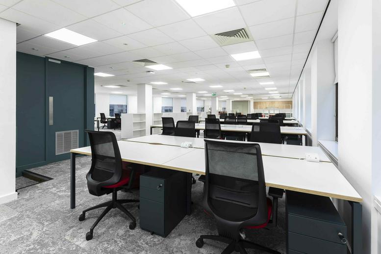 Photo of an office at 33 Creechurch Lane, City Of London EC3A 5EB