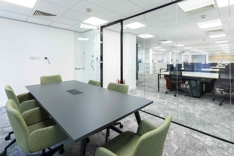 Photo of an office at 33 Creechurch Lane, City Of London EC3A 5EB