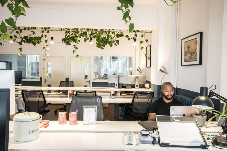 Photo of an office at 35, Bow Road E3 2AD