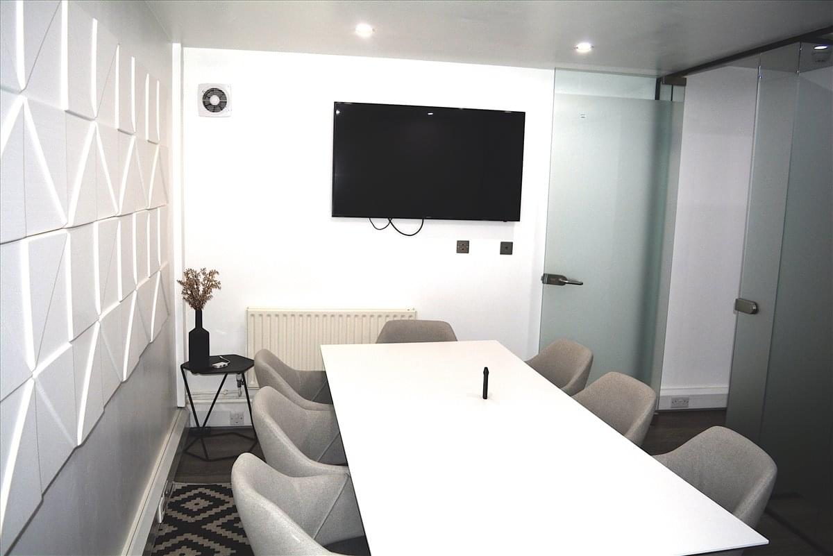 Photo of the office space available at 38-39 St John's Lane, Farringdon EC1M 4BJ
