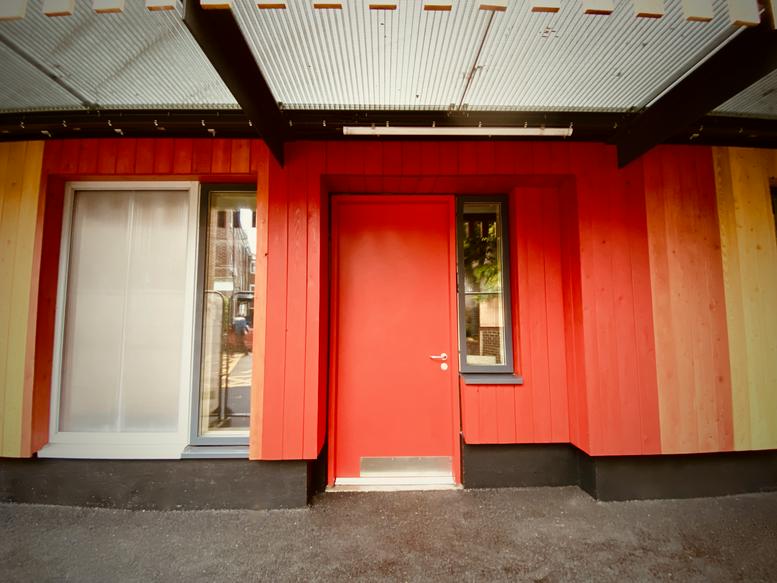 Photo of an office at 384 Abbott Rd, Aberfeldy Village E14 0UX