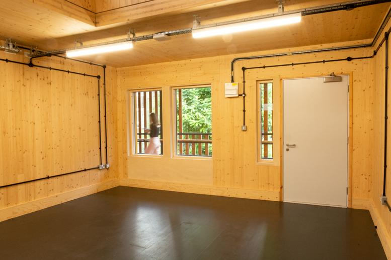 Image of the workspace at 384 Abbott Rd, Aberfeldy Village E14 0UX