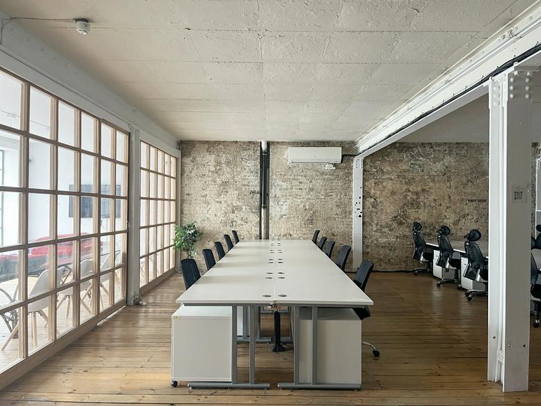 Facilities furnishings & layout of the office for rent at 3 Loughborough Street SE11 5RB