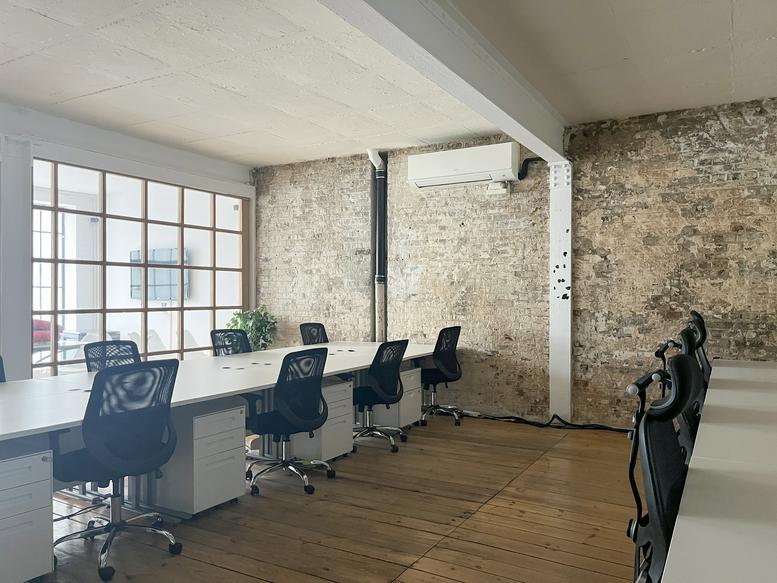 Image of the workspace at 3 Loughborough Street SE11 5RB
