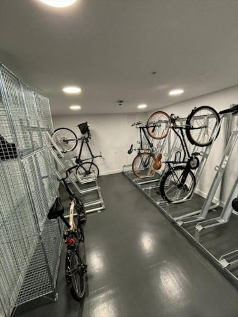 Photo of an office at 3 Moorgate Place, 6th & 7th Floor EC2R 6EA