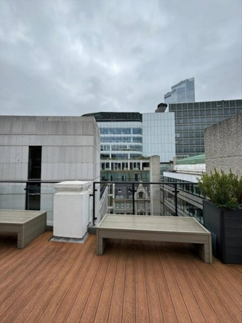 Photo of an office at 3 Moorgate Place, 6th & 7th Floor EC2R 6EA