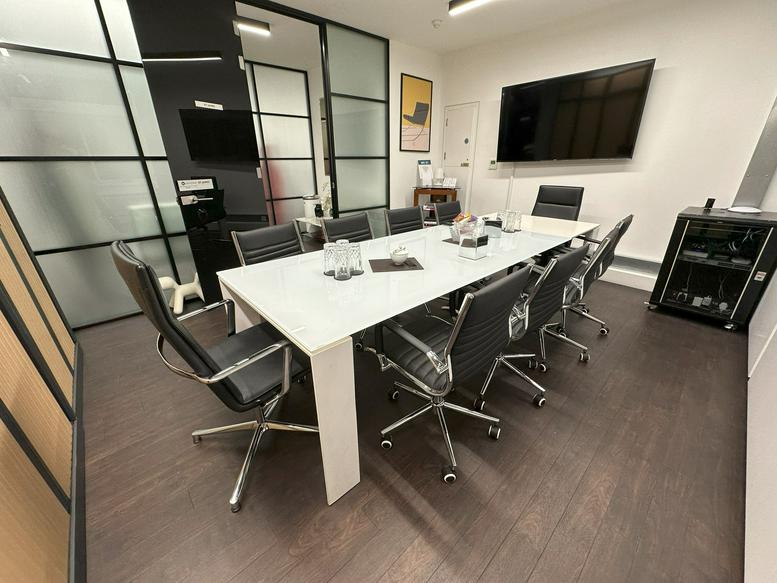 Photo of an office at 3rd Floor, 45 Albemarle Street W1S 4JL