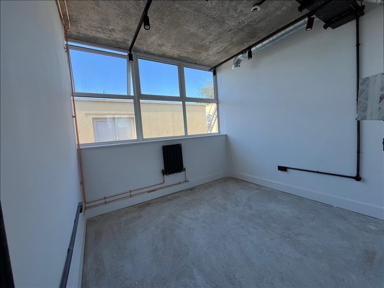 Photo of an office at 4-10 North Road N7 9EY