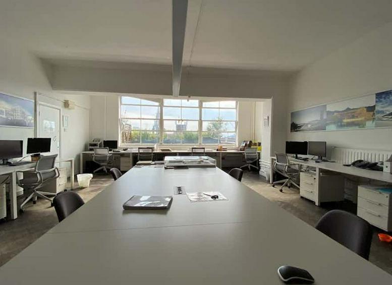 Photo of an office at 40 Bowling Green Lane EC1R 0NE