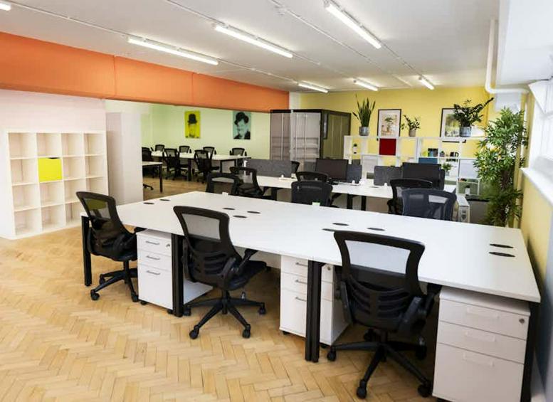 Photo of an office at 40 Bowling Green Lane EC1R 0NE