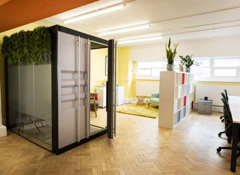 Photo of an office at 40 Bowling Green Lane EC1R 0NE