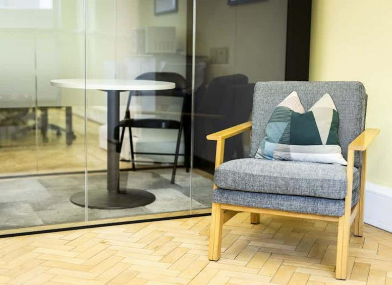 Photo of an office at 40 Bowling Green Lane EC1R 0NE