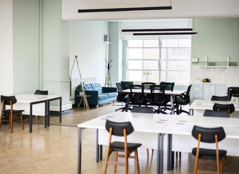 Photo of an office at 40 Bowling Green Lane EC1R 0NE