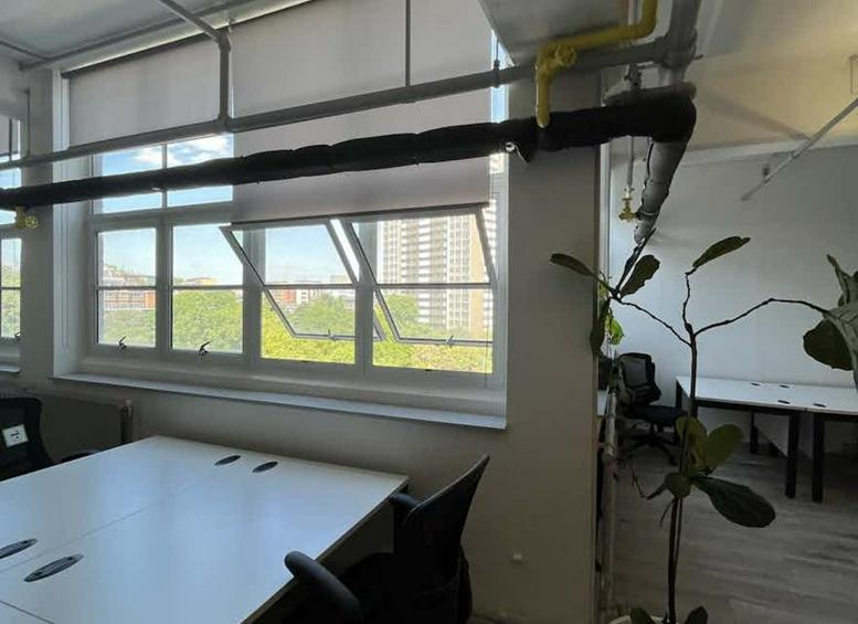 Photo of an office at 40 Bowling Green Lane EC1R 0NE