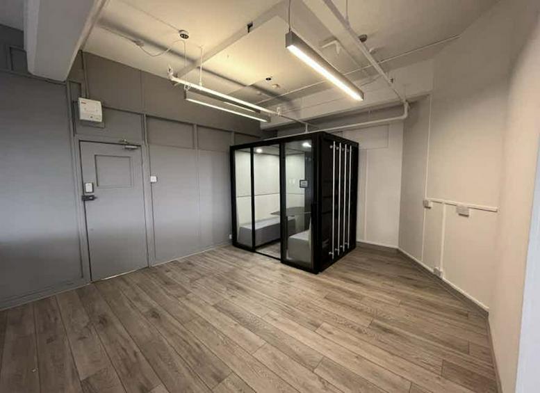 Photo of an office at 40 Bowling Green Lane EC1R 0NE