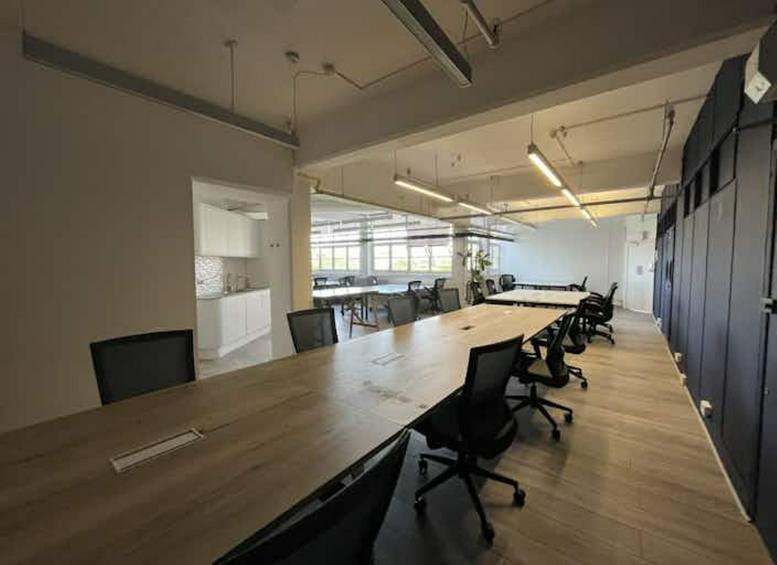 Photo of an office at 40 Bowling Green Lane EC1R 0NE