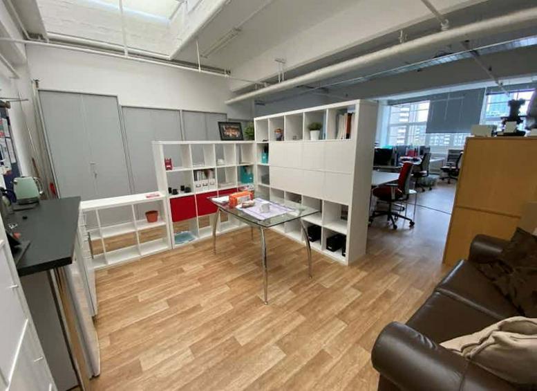 Photo of an office at 40 Bowling Green Lane EC1R 0NE