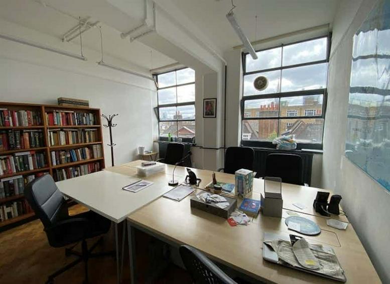 Photo of an office at 40 Bowling Green Lane EC1R 0NE