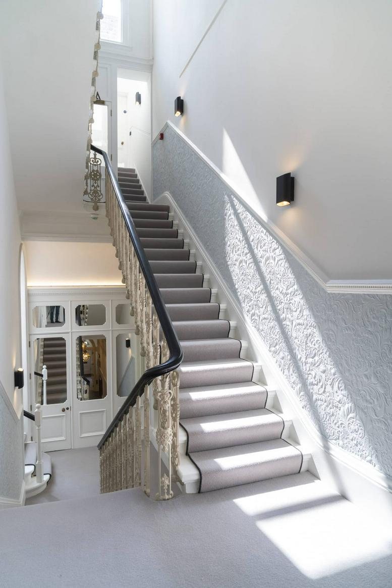 Image of an office at 40 Grosvenor Gardens  SW1W 0EB