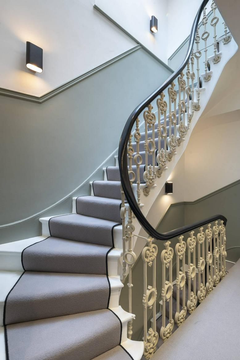 Photo of an office at 40 Grosvenor Gardens  SW1W 0EB