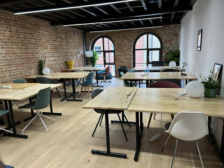 Photo of an office at 41, Pitfield Street N1 6DA