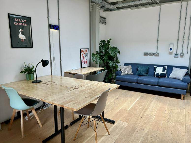 Photo of the workspace available at 41, Pitfield Street N1 6DA