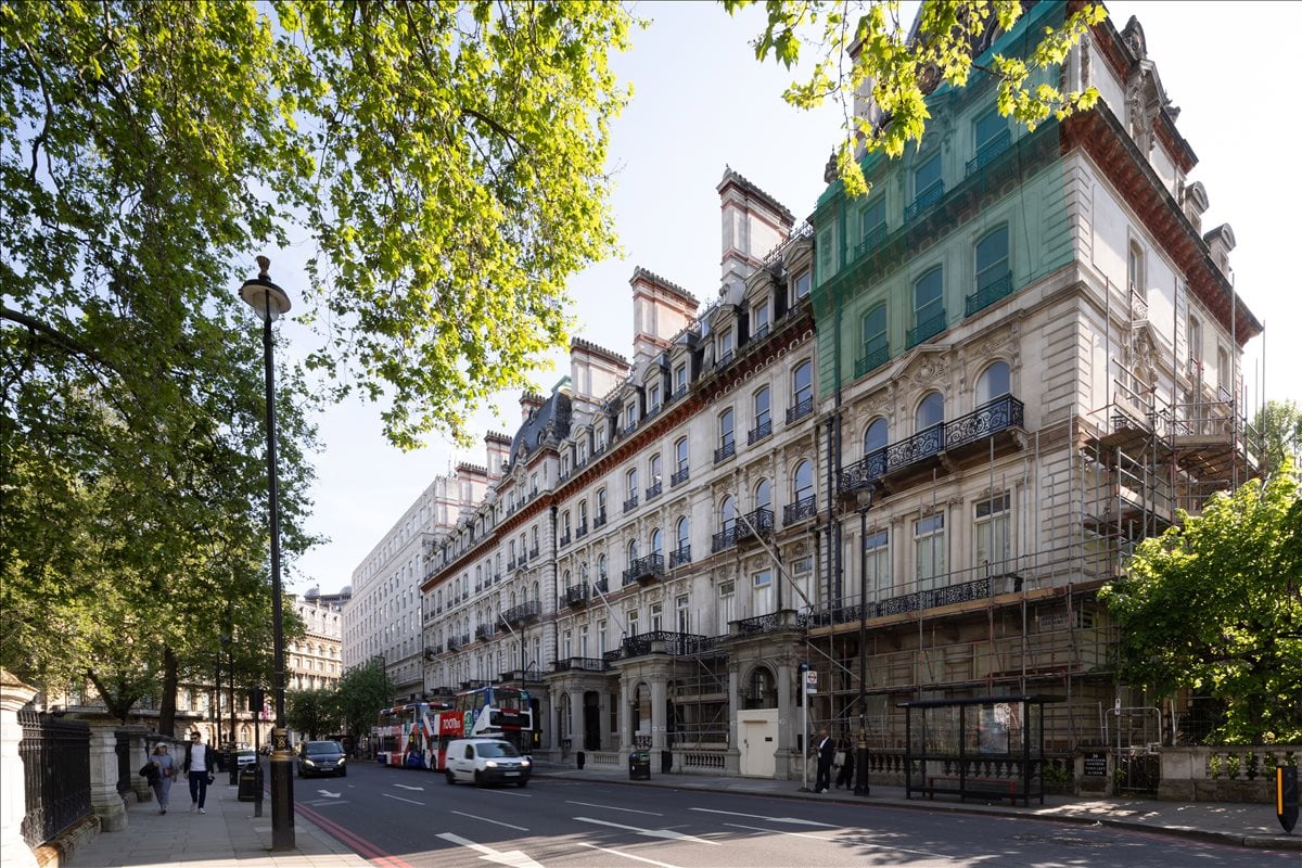 Photo of an office at 42-44 Grosvenor Gardens SW1W 0EB