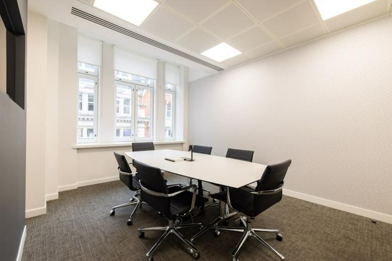 Photo of an office at 42 New Broad Street, 2nd Floor EC2M 1JD