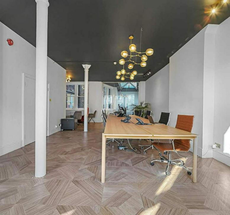 Photo of an office at 43-45 Saint John Street EC1M 4LX