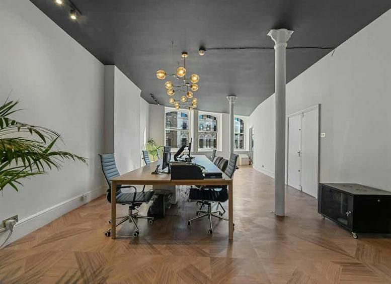 Photo of an office at 43-45 Saint John Street EC1M 4LX