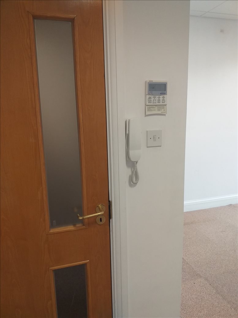 Photo of the workspace available at 45 St Mary's Road W5 5RG