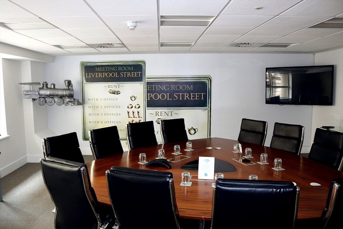 Photo of the workspace available at 46 New Broad Street EC2M 1JH