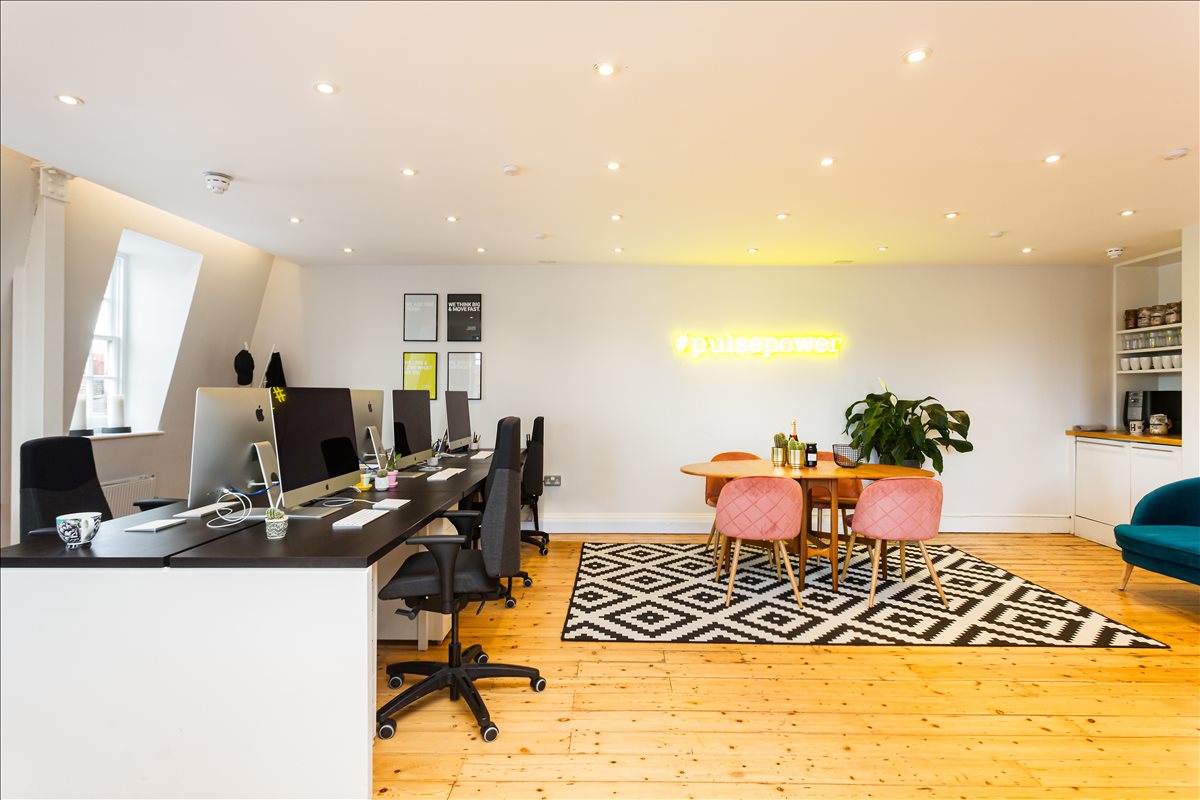 Photo of an office at 47 Dean Street, West End W1D 5BE