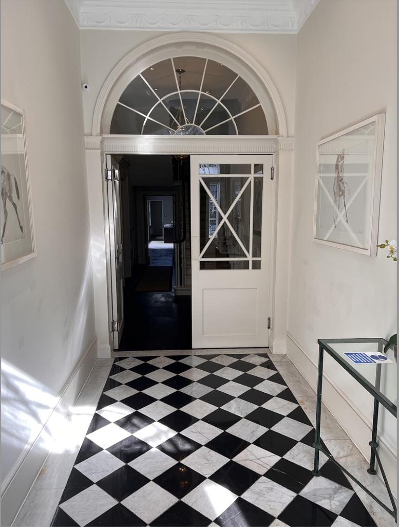 Image of the workspace at 4, Fitzhardinge Street W1H 6EG