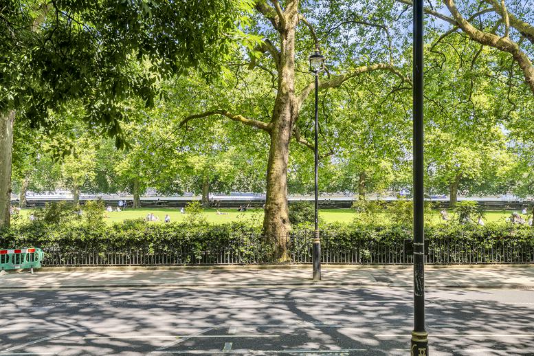 Photo of an office at 4 Millbank SW1P 3LL