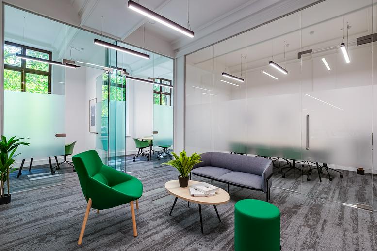 Image of the workspace at 4 Millbank SW1P 3LL