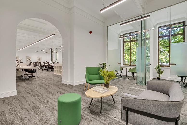 Photo of an office at 4 Millbank SW1P 3LL