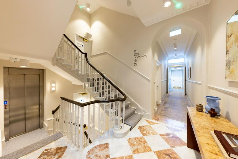 Photo of an office at 50, Queen Anne Street W1G 8HJ