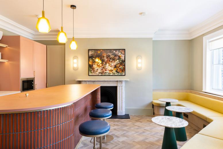 Photo of an office at 50, Queen Anne Street W1G 8HJ