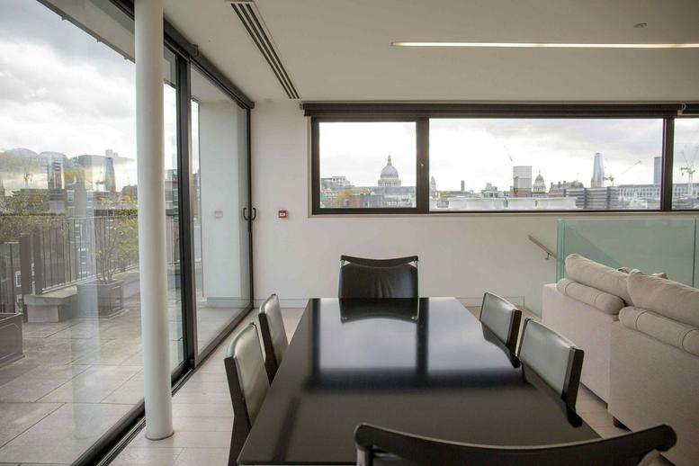 Photo of an office at 56-60 Saint Johns Street EC1M 4AN